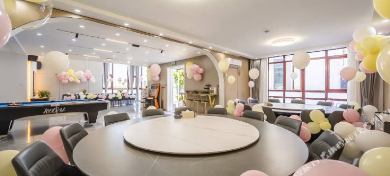 阳澄湖水云阁湖景泳池别墅图片