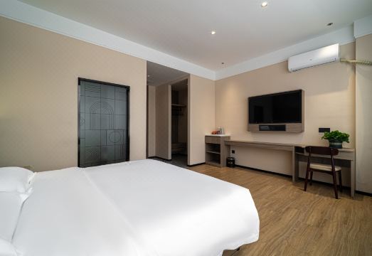 Saka Design Hotel Hotel Overview