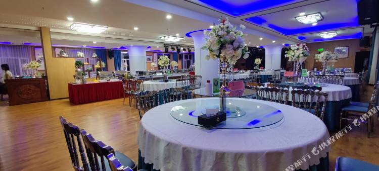 祁连盛唐翠光饭店图片