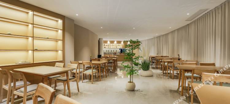 悦程四季酒店(德江人民公园店)图片