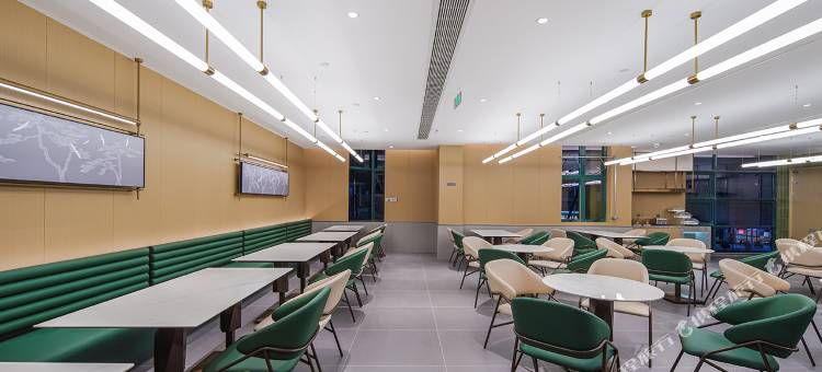 白玉兰酒店(宝应新亚细亚购物中心店)图片