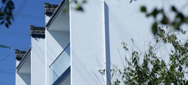 黄山陌野小宿民宿(高铁北站西溪南古村落店)图片