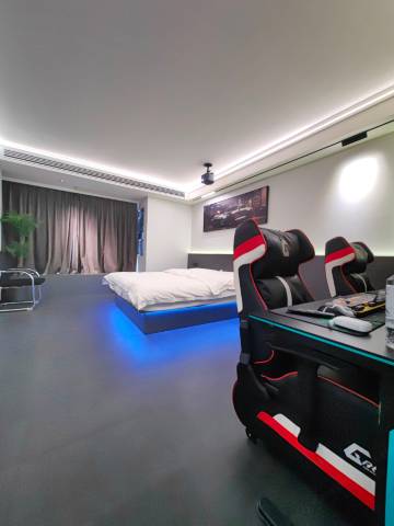 黑洞电竞民宿(襄阳沃尔玛民发广场店)