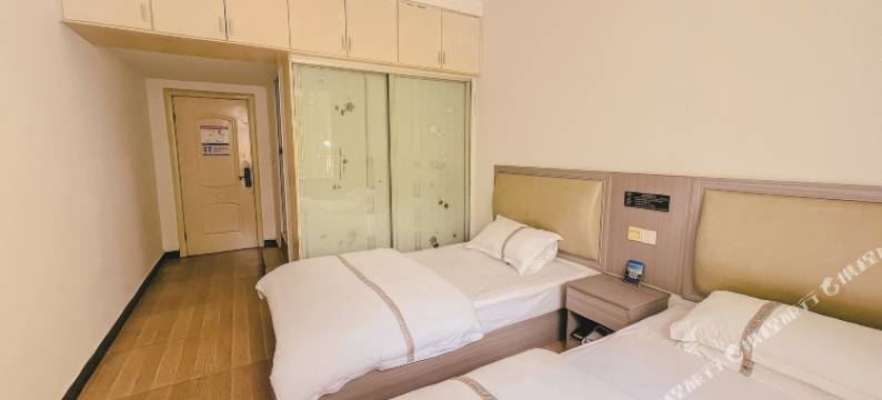 凤凰依恋宾馆图片