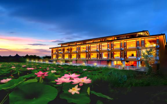 普者黑雅贝精舍湖景酒店