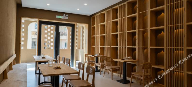 敦煌栖隅库姆塔格酒店(鸣沙山月牙泉店)图片