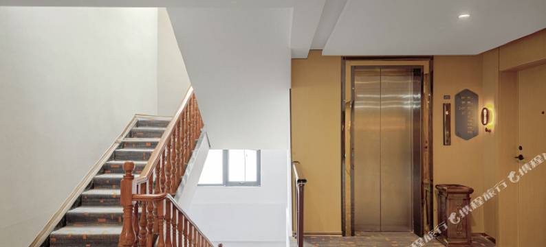 兰欧尚品酒店(拉萨拉鲁湿地公园店)图片