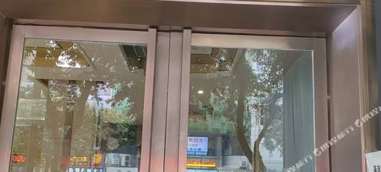 蚂蚁·光年电竞酒店(綦江名扬国际广场店)图片