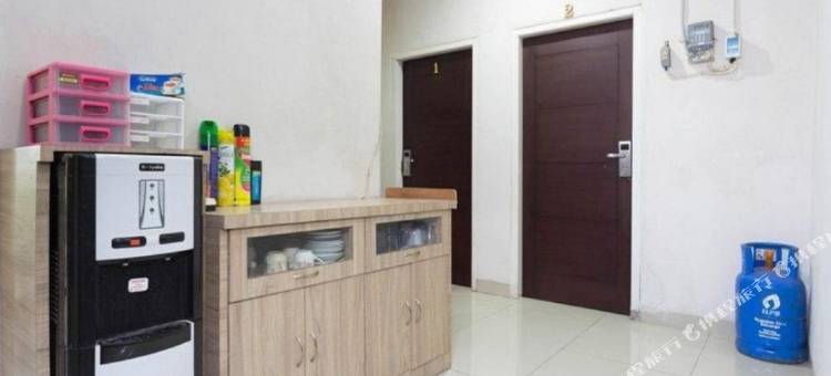 红多兹Plus酒店-近力宝西卡朗购物中心(RedDoorz Plus Near Lippo Cikarang Mall)图片