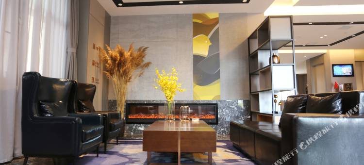 睿柏·云酒店(双鸭山宝清客运站新华路店)图片