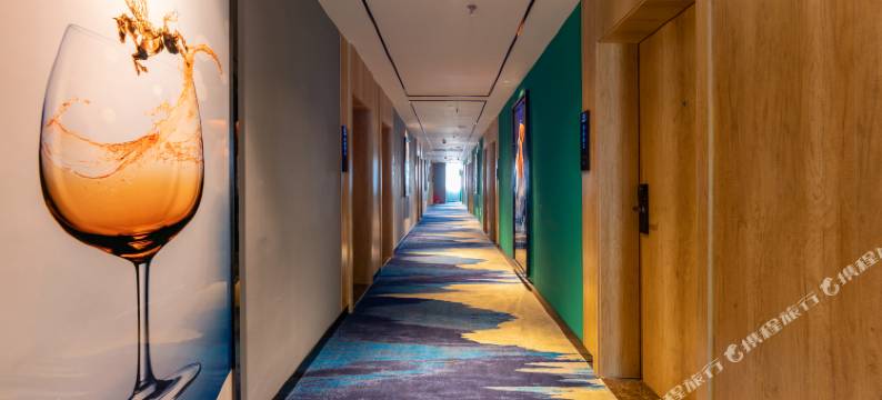 锐逸时尚酒店(南宁广西大学东门店)图片