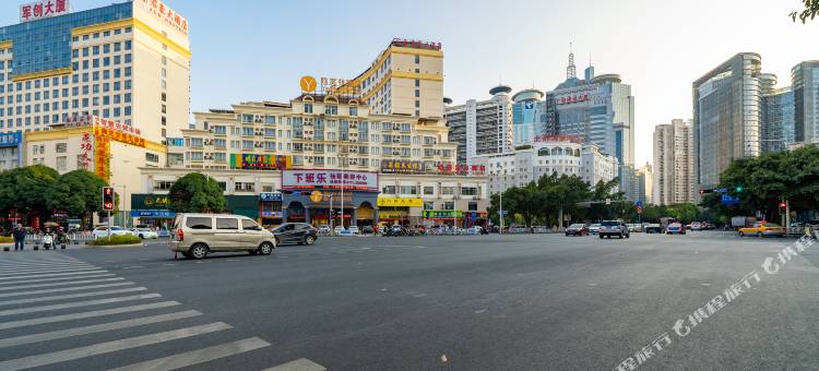 优程plus酒店(南宁金湖广场地铁站店)图片