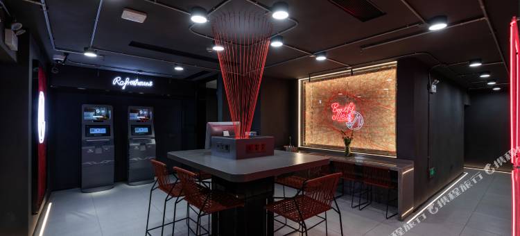 怡泰酒店(深圳南山地铁站店)图片