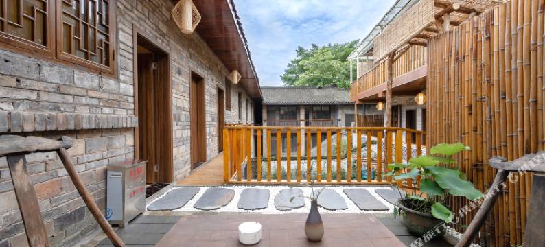 周府·禅意古风民宿(柳江古镇店)图片
