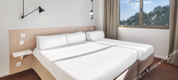 巴塞罗那圣库加特住宿加早餐酒店(B&B HOTEL Barcelona Sant Cugat)图片