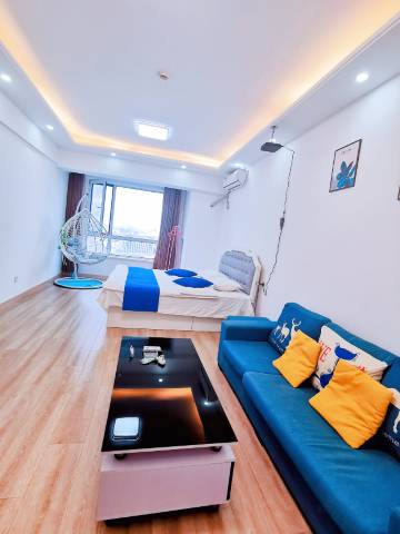 大连夏日阳光公寓