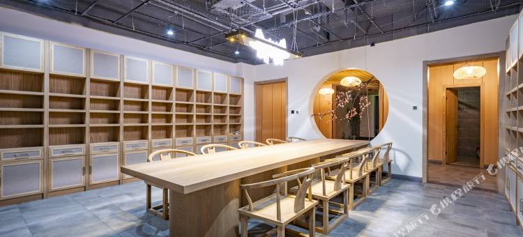 桃花源酒店(米东吾悦广场贡米巷店)图片