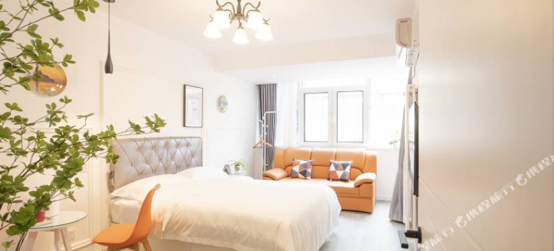 简约艺术酒店(五四广场店)图片