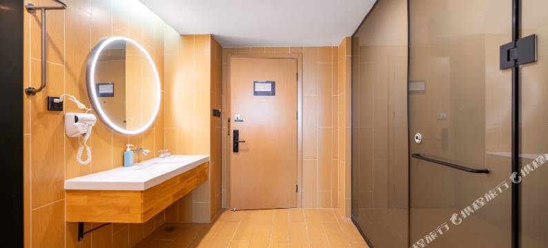 宿适轻奢酒店(上海松江火车站店)图片