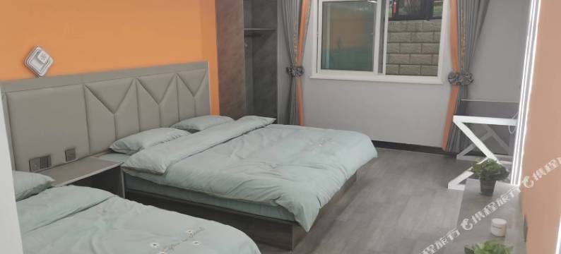 温暖时光电竞主题民宿图片