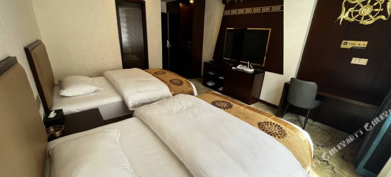 壤塘县净土酒店图片