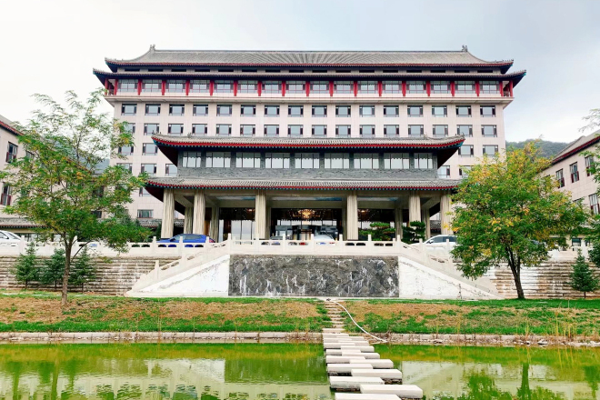 Chengde Jinshuiwan Hot Spring ResortHotel Overview