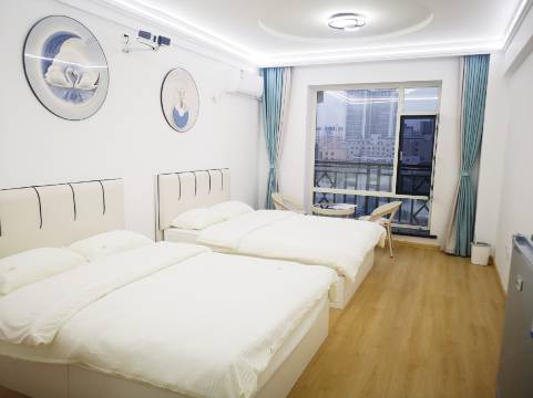 星期八公馆(西市场店)