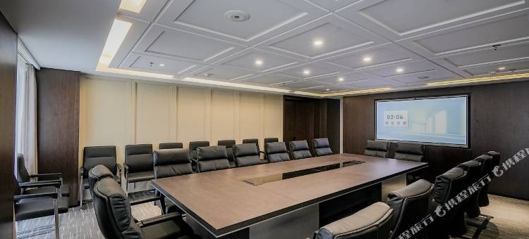 济宁吾悦广场体育中心美仑酒店图片