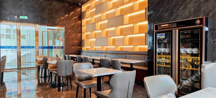 清远君隆酒店(财富大厦店)图片