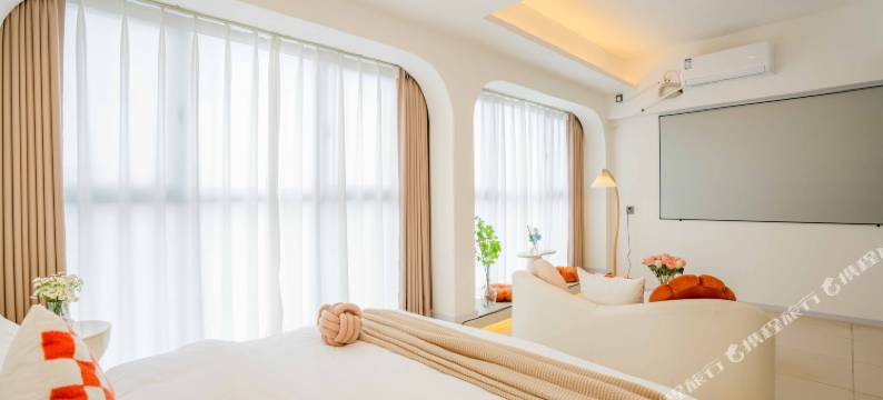 花曼·云涧影音酒店(昆明斗南花市店)图片