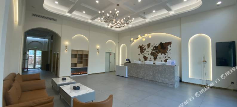 花兮语酒店(布尔津千湖路店)图片