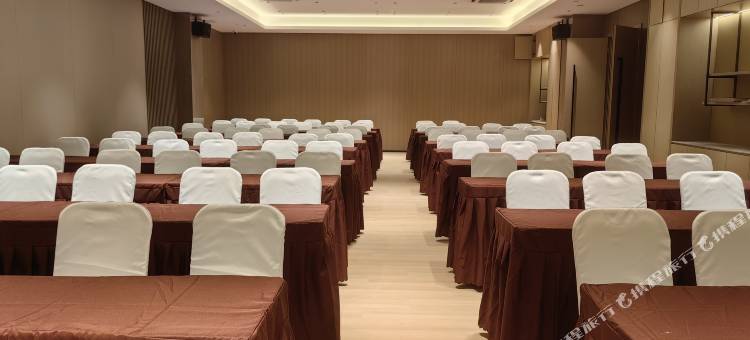 维也纳国际酒店(南京奥体中心吴侯街地铁站店)图片