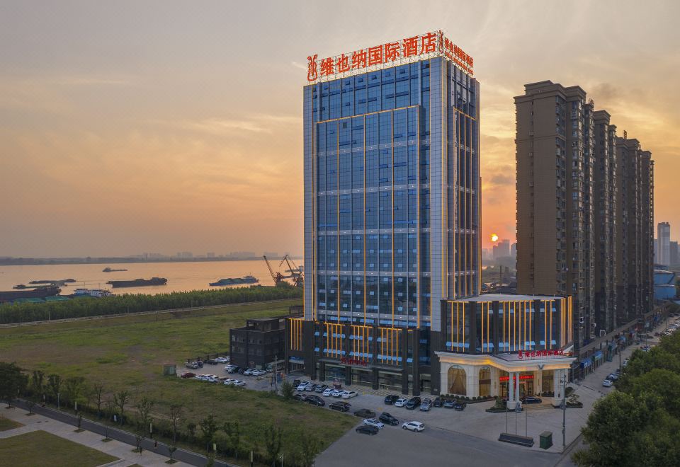 Vienna International Wine (Jiujiang Eight Mile Lake District 98 Flood Relief Memorial Hall)Over view