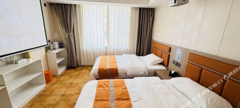 壤塘悬天宾馆图片