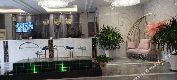 察布查尔蓝调主题酒店图片