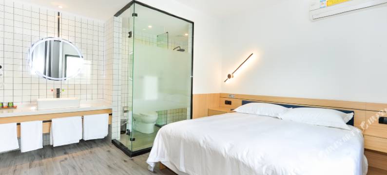 青季酒店(上海曹路民雷路地铁站上川路店)图片