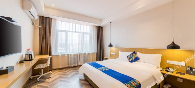 三百诺精品酒店(呼和浩特赛马场北路体育场地铁站店)图片