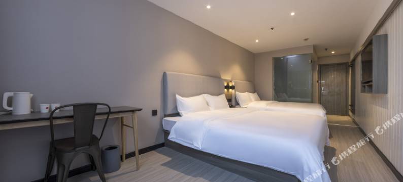 莱怡酒店(昌吉路安亭地铁站店)图片