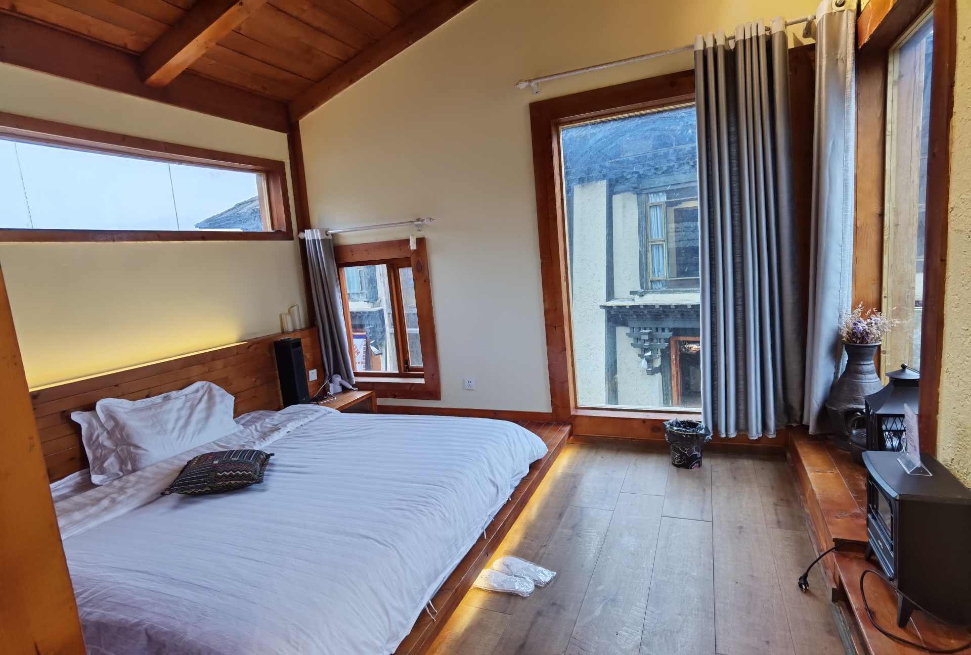 Basongcuo Tsangyang Boutique HomestayOver view