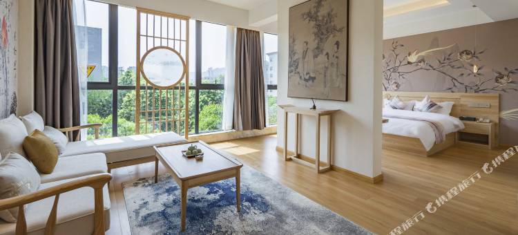 雅安隐庐民宿(万达广场店)图片