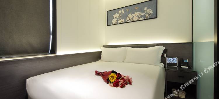 白玉兰酒店(绵阳七星楼高铁站店)图片