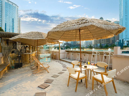 美岸·燕舍河畔观景民宿(贵阳甲秀楼青云市集店)