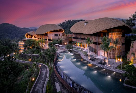 神玉岛玉酒店外景图