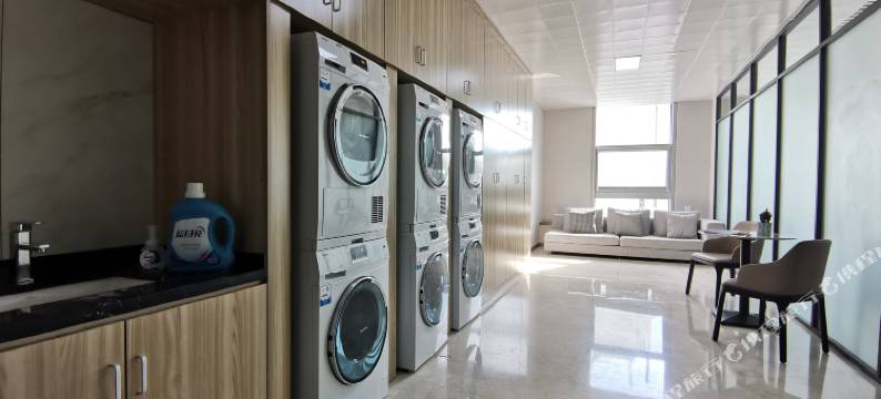 青岛中心五四广场美仑酒店图片