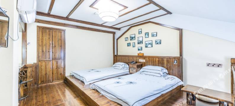 凤鸣山居·水墨江南主题酒店(宏村景区外店)图片