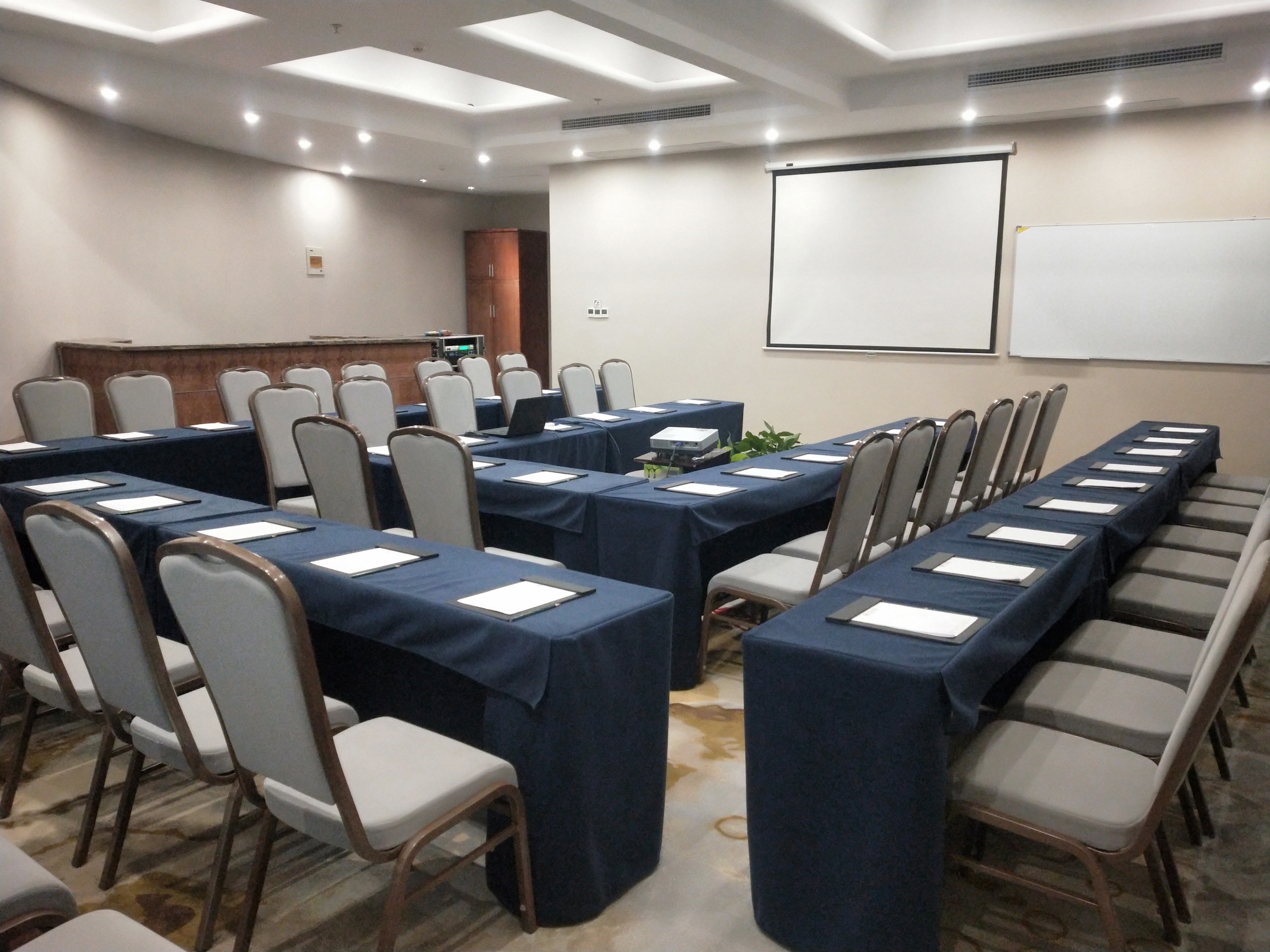 Kunshan Jiale International Business Hotel (Ma'anshan Middle Road Wanxianghui)Over view