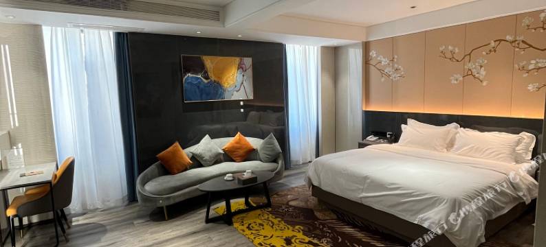 华宁紫初阳酒店图片