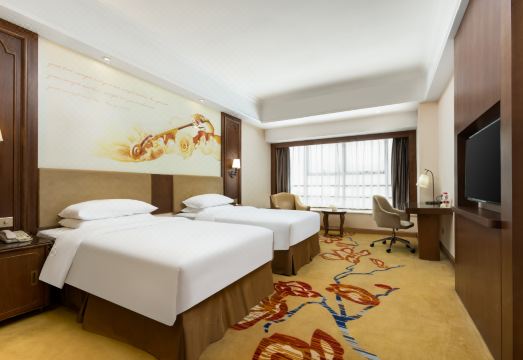 Vienna International Hotel (Guangzhou  Baoneng Performing Arts Center Jinfeng Station Branch))) Hotel Overview
