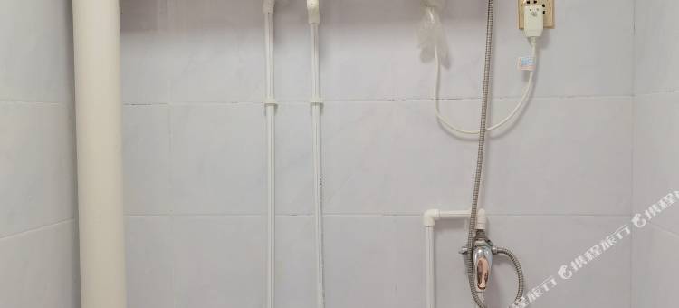 临潭洪家避暑山庄图片