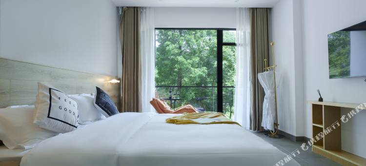 莫干山氧森·YANGSEN夏日滑梯泳池度假民宿图片